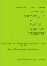 Topologie à grande échelle, agrandissabilité et non-annulation en homologie