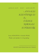 Produit et coproduit en topologie des cordes